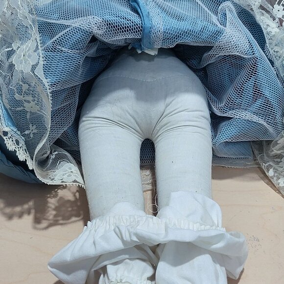 VTG Porcelain Doll Green Eyes Blue Satin Dress White Lace Trim Matching Bonnet - Picture 8 of 14